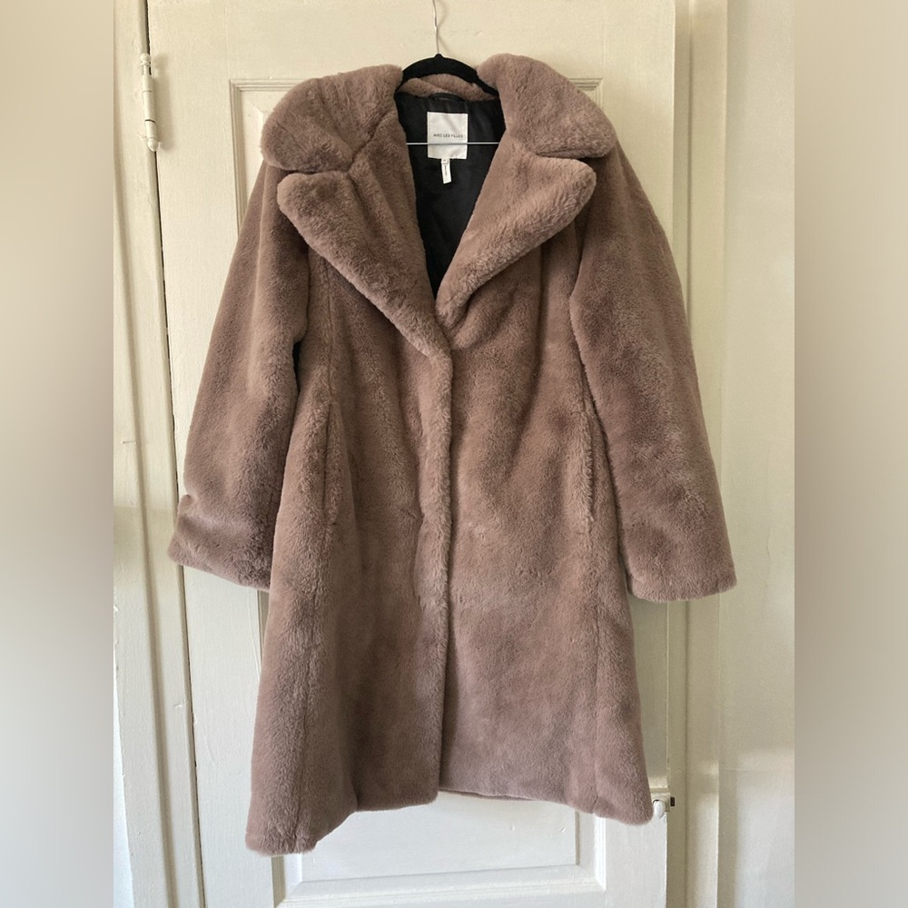Avec Les Filles Faux Fur Jacket Size Medium Mid Length Super Soft